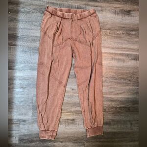 Easel Brown Casual Pants